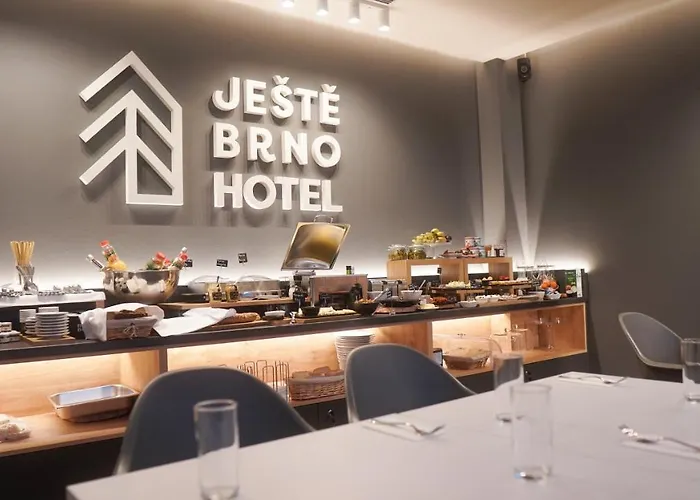 Jestebrno ホテル ブルノ