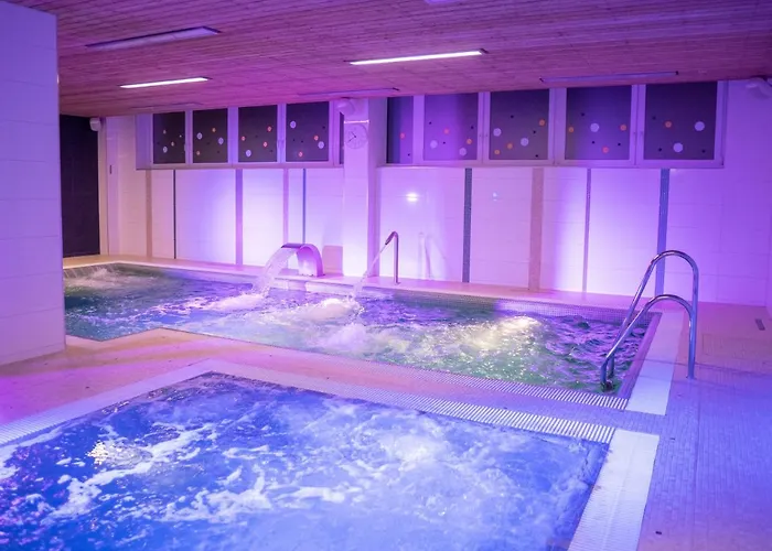 Jestebrno فندق برنو